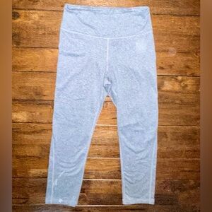 Old Navy Active CozeCore Crop Leggings